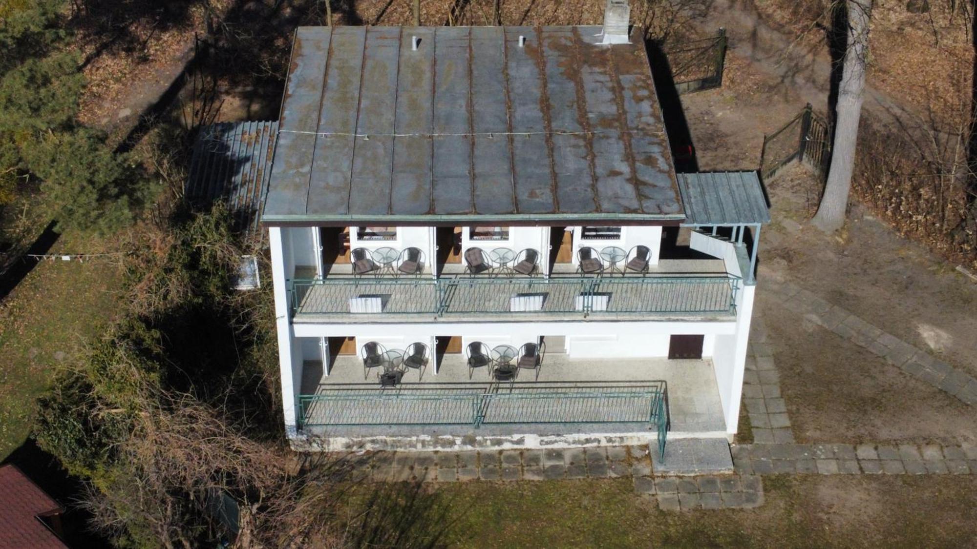 Yacht Club Bezdrev Hotel Hluboká nad Vltavou Exterior foto